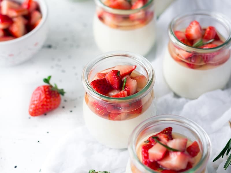 Greek Yogurt Recovery Bowl